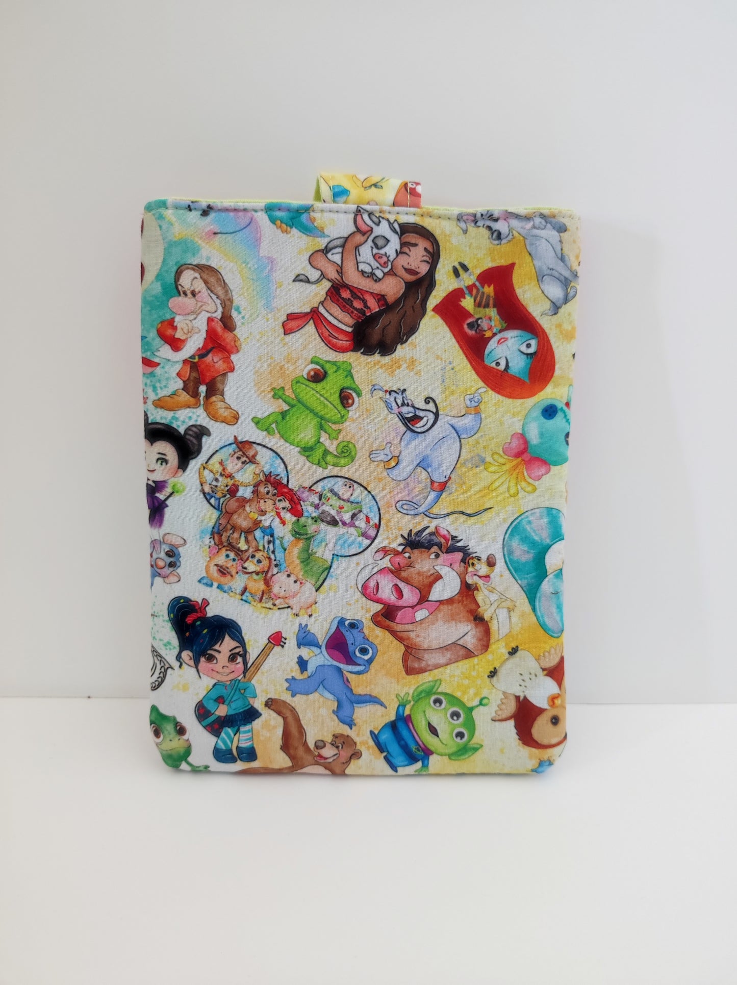 Couverture du livre électronique Personnages Disney